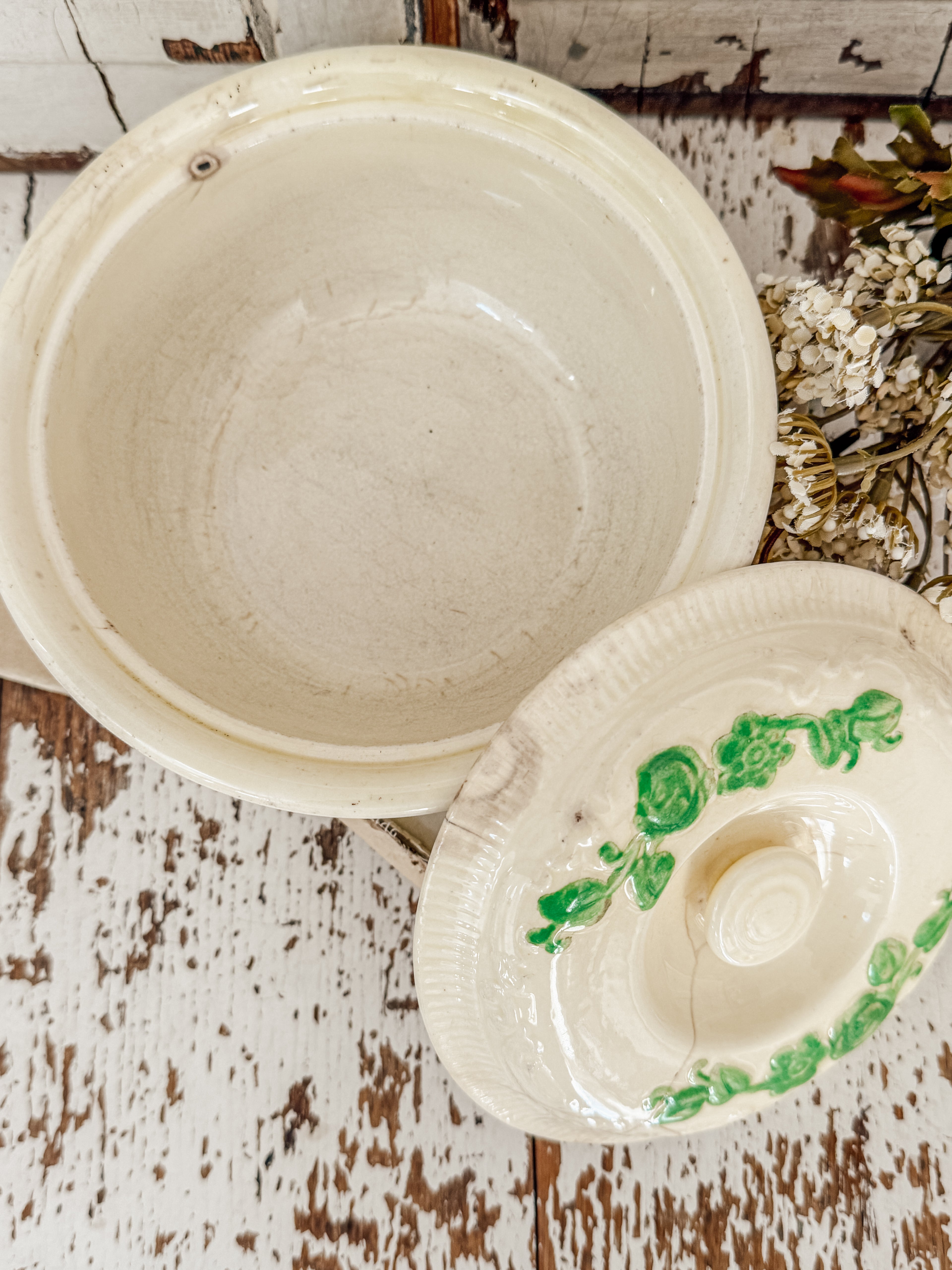 Vintage Homer Laughlin Oven Serve Ivy Green & Cream Bowl w/Lid