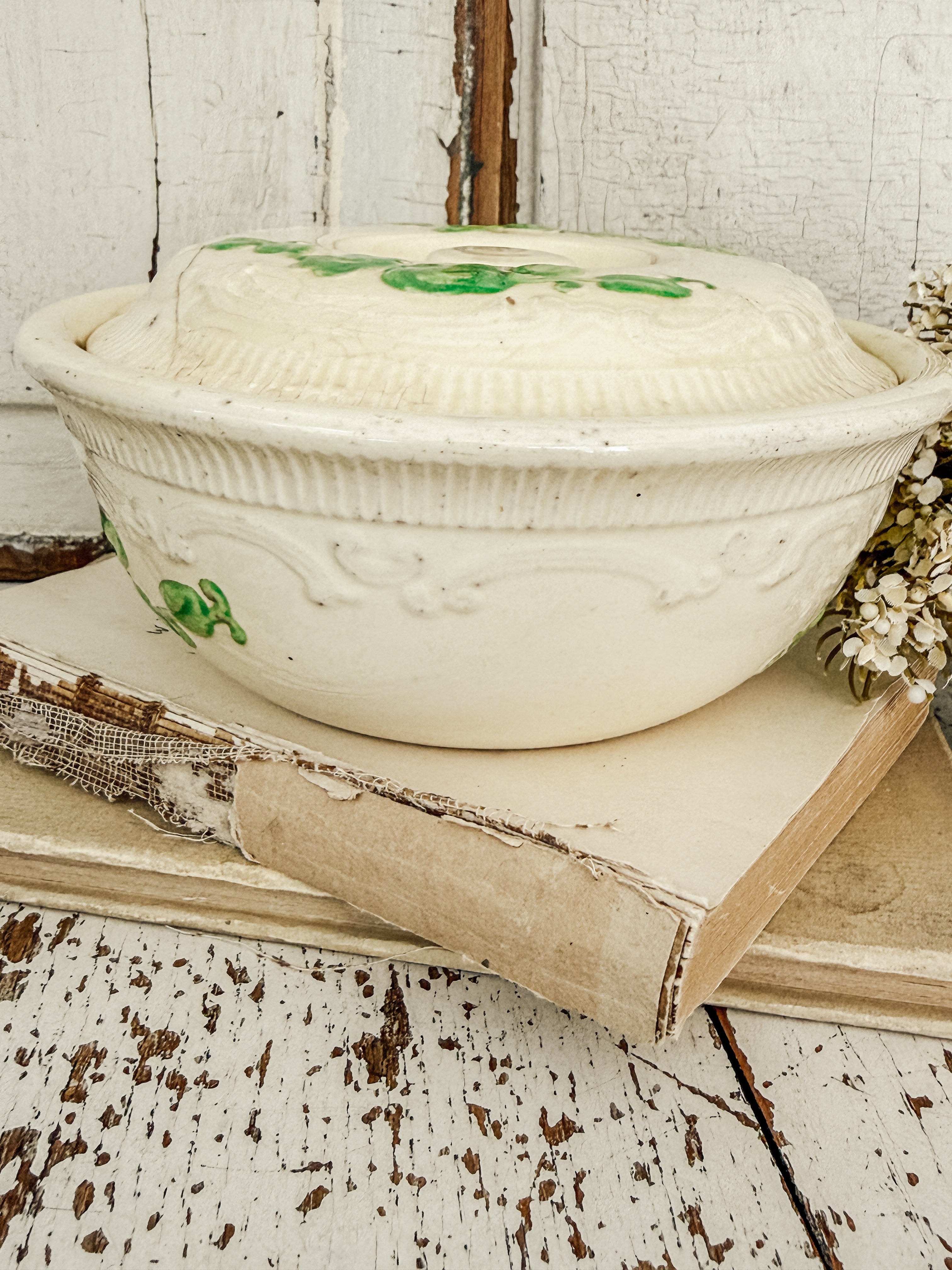 Vintage Homer Laughlin Oven Serve Ivy Green & Cream Bowl w/Lid