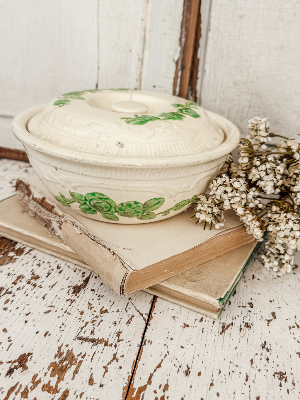 Vintage Homer Laughlin Oven Serve Ivy Green & Cream Bowl w/Lid